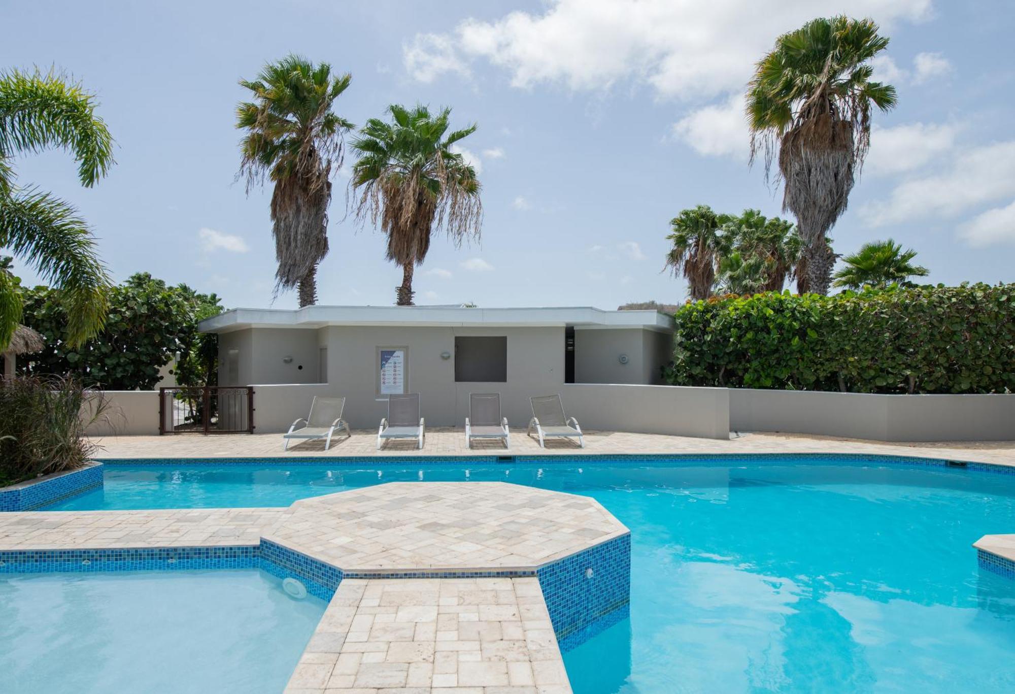 Villa At Secured Gated Resort Near Mambo Beach! Willemstad Exteriér fotografie